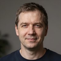 Портрет Дмитрия Волкова, эксперта по автоматам с функцией автоматической игры от Лигровые Вулкан